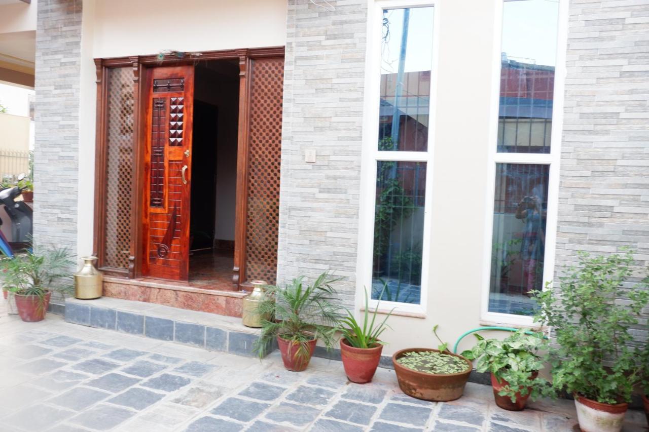 Shine Homestay Famille Francophone Katmandou Extérieur photo