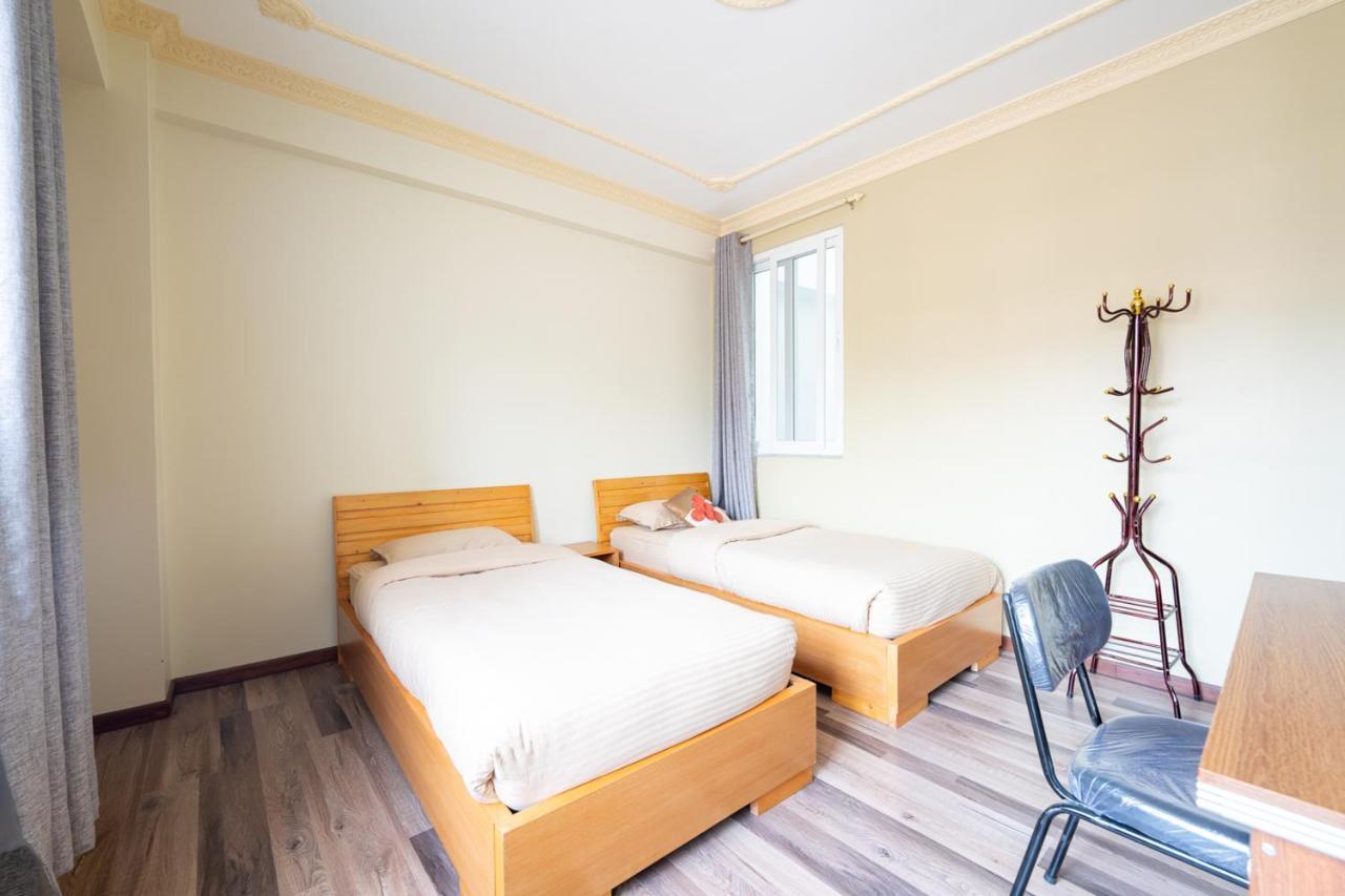 Shine Homestay Famille Francophone Katmandou Extérieur photo