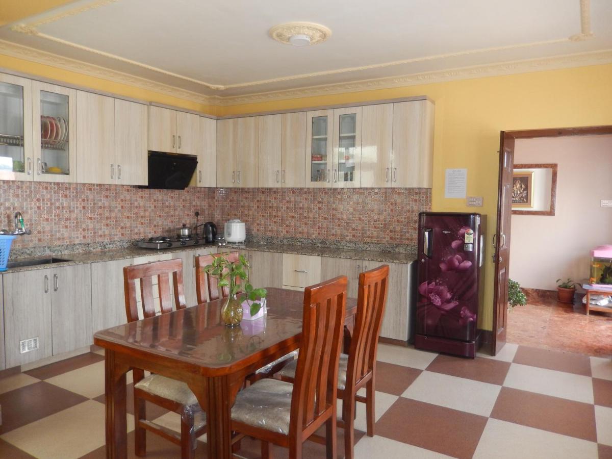 Shine Homestay Famille Francophone Katmandou Extérieur photo