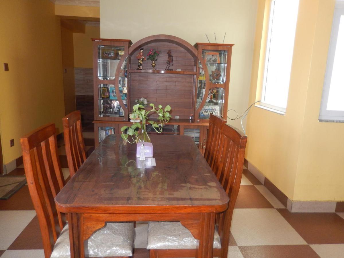 Shine Homestay Famille Francophone Katmandou Extérieur photo
