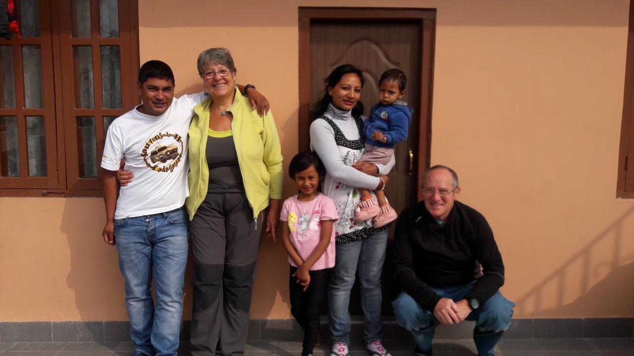 Shine Homestay Famille Francophone Katmandou Extérieur photo